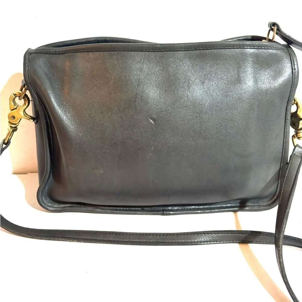 Coach vintage black gray leather crossbody handbag